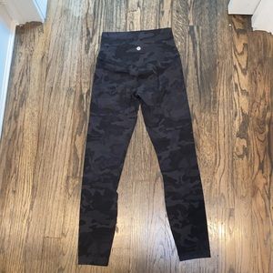 Lululemon 7/8 camo align leggings